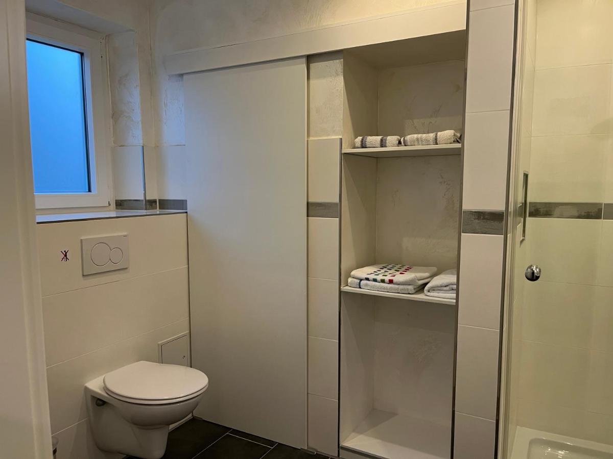 Bakker Huus Eg Apartamento Emden Exterior foto